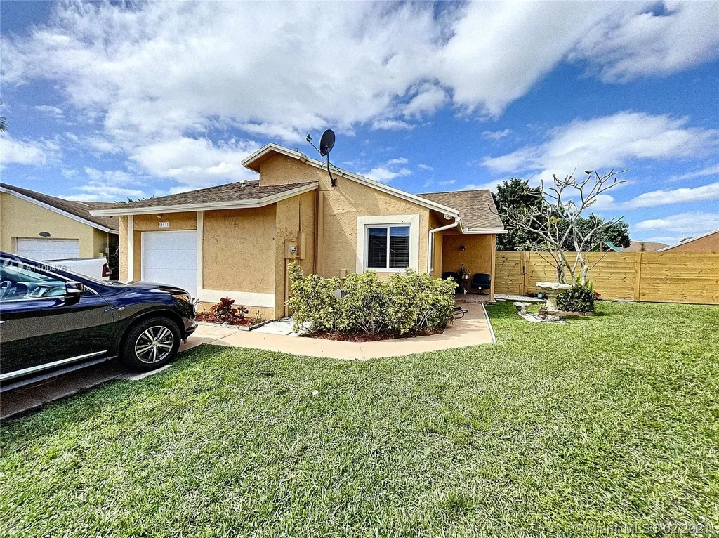 11041 SW 11th Court Pembroke Pines FL 33025
