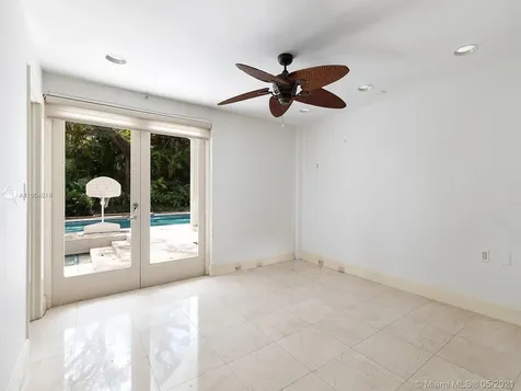13500 SW 66th Avenue Pinecrest FL 33156