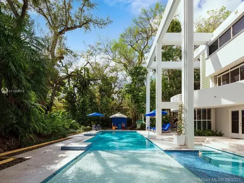 13500 SW 66th Avenue Pinecrest FL 33156