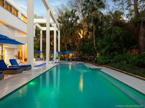 13500 SW 66th Avenue Pinecrest FL 33156