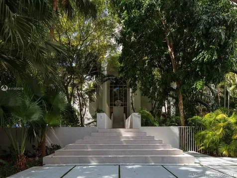 13500 SW 66th Avenue Pinecrest FL 33156