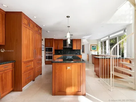 13500 SW 66th Avenue Pinecrest FL 33156