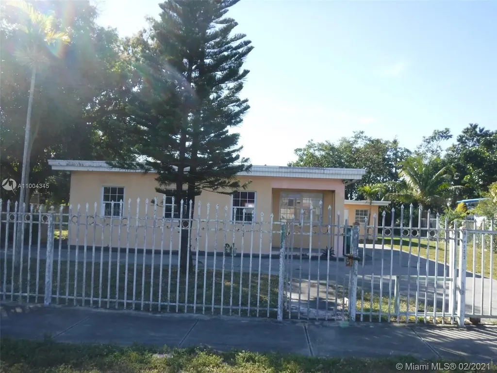322 NW 118th Street Miami FL 33168