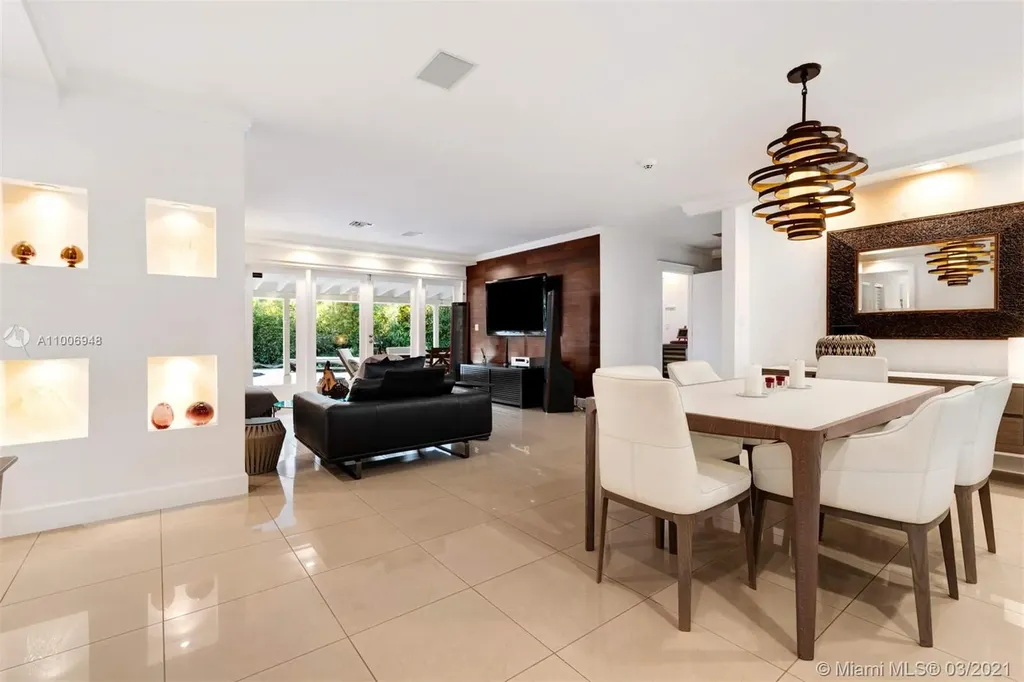 6210 San Vicente Street Coral Gables FL 33146