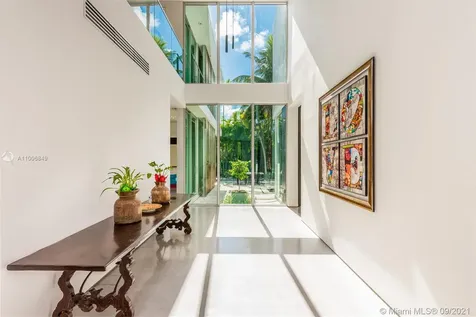 30 Bay Heights Drive Miami FL 33133