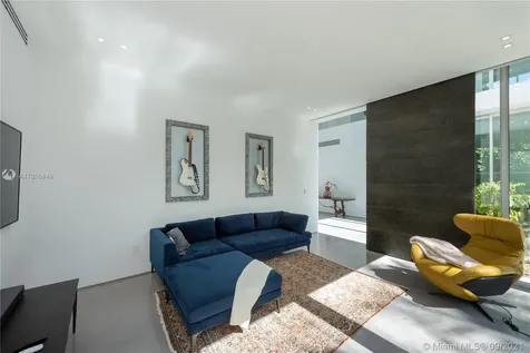 30 Bay Heights Drive Miami FL 33133