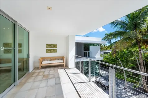 30 Bay Heights Drive Miami FL 33133