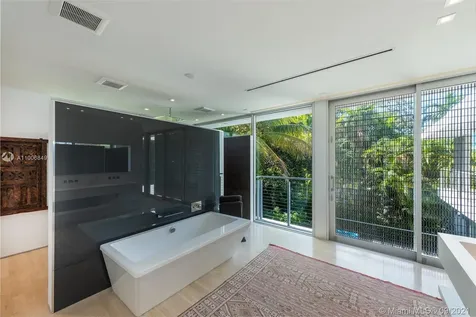 30 Bay Heights Drive Miami FL 33133