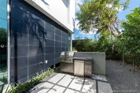 30 Bay Heights Drive Miami FL 33133