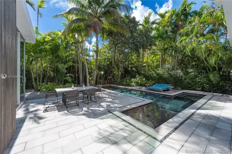 30 Bay Heights Drive Miami FL 33133