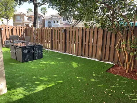 6733 NW 107th Place Doral FL 33178
