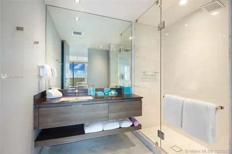 360 Ocean Drive Key Biscayne FL 33149