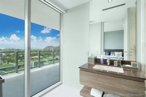 360 Ocean Drive Key Biscayne FL 33149