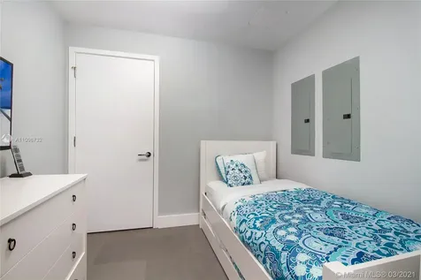360 Ocean Drive Key Biscayne FL 33149