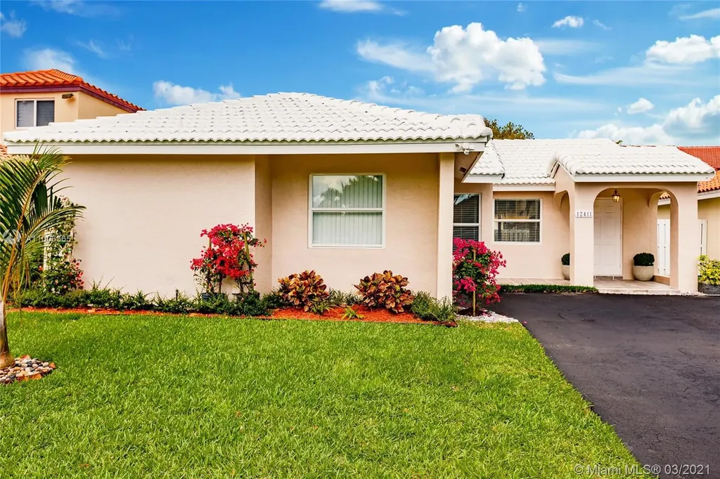 12411 SW 95th Terrace Miami FL 33186