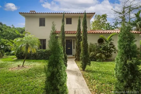 390 NE 93rd Street Miami Shores FL 33138