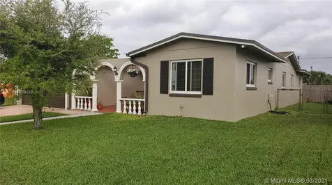 9361 NW 24th Place Pembroke Pines FL 33024