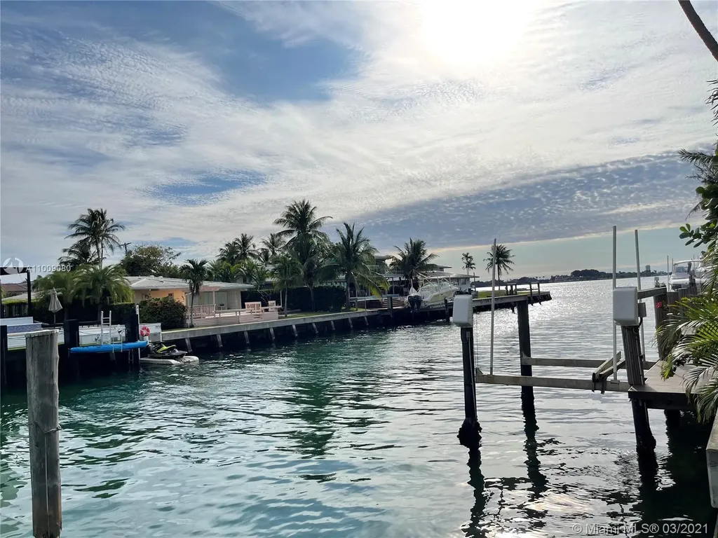 1965 NE 118th Road North Miami FL 33181