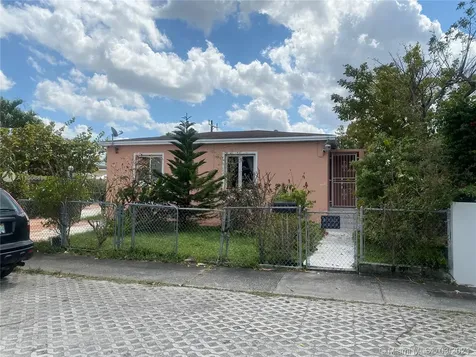 3430 NW 19th Terrace Miami FL 33125