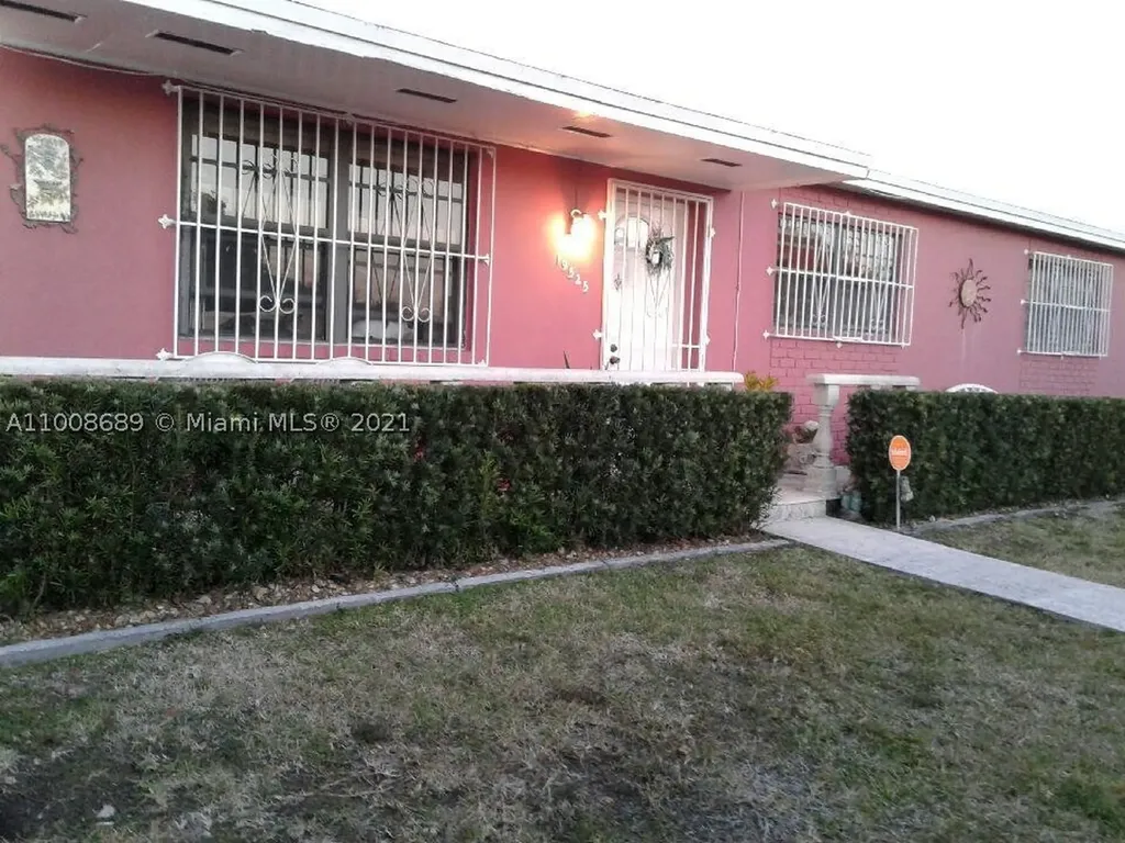 19525 SW 119th Place Miami FL 33177