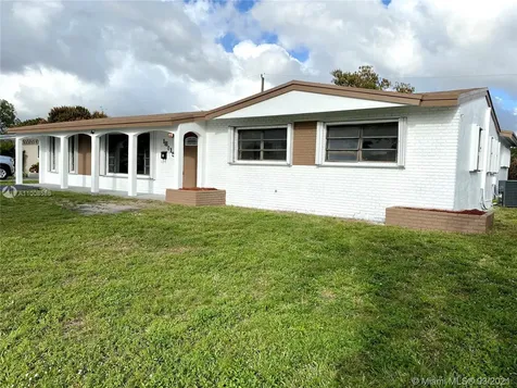 18015 NW 43rd Court Miami Gardens FL 33055