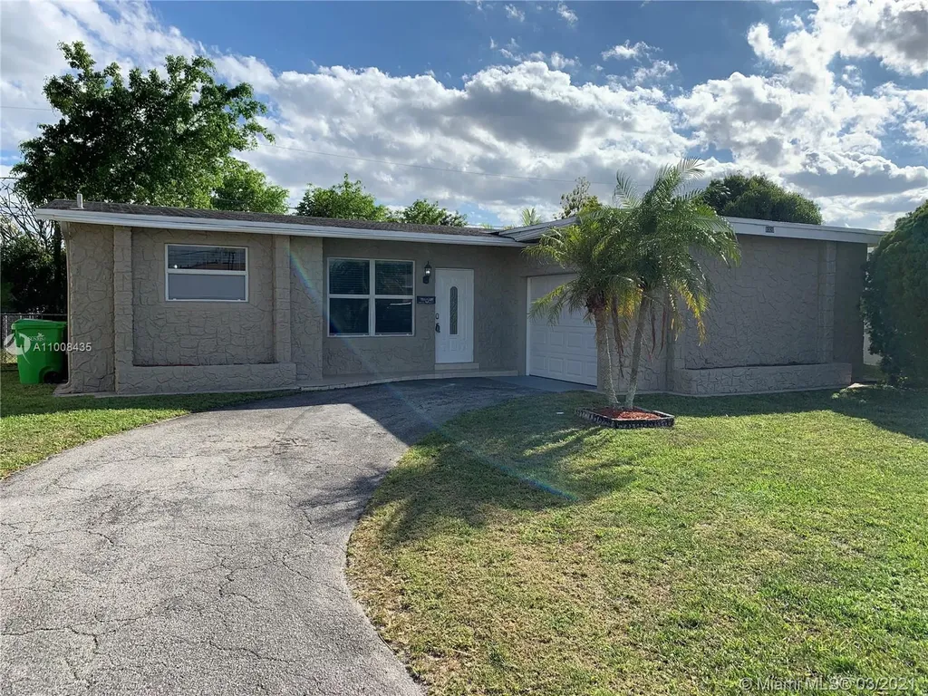 8320 NW 25th Street Sunrise FL 33322