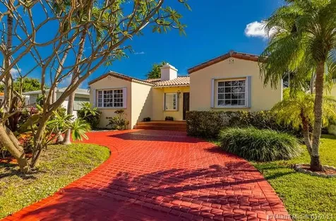 8827 Hawthorne Avenue Surfside FL 33154