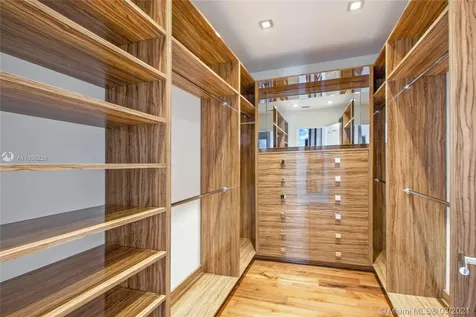 5500 Collins Avenue Miami Beach FL 33140