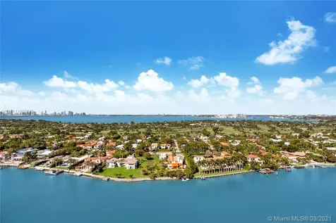 5500 Collins Avenue Miami Beach FL 33140