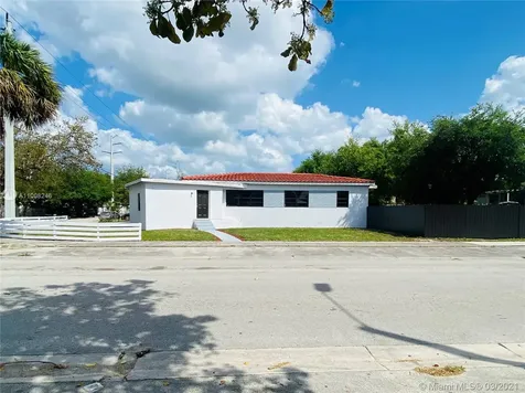 5711 NW 10th Avenue Miami FL 33127