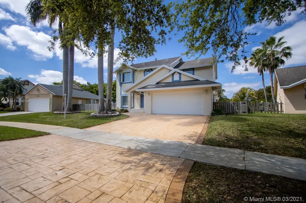 21750 SW 98th Avenue Cutler Bay FL 33190