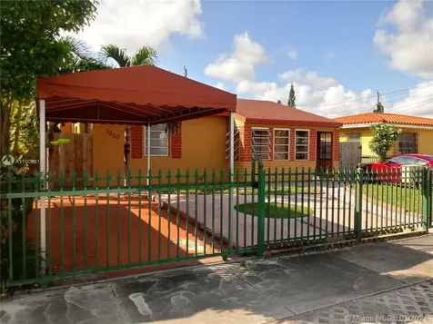 3220 NW 14th Terrace Miami FL 33125