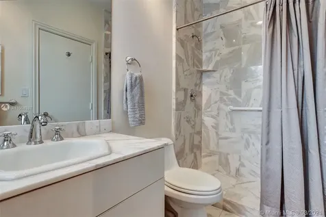3520 Bayshore Villas Drive Miami FL 33133