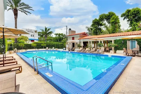 3520 Bayshore Villas Drive Miami FL 33133