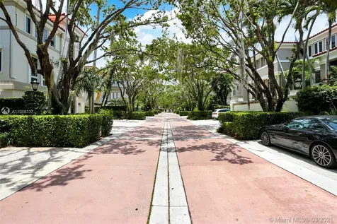 3520 Bayshore Villas Drive Miami FL 33133
