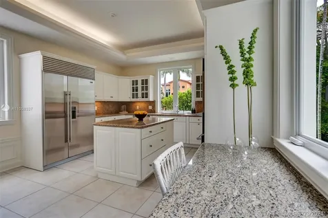 3520 Bayshore Villas Drive Miami FL 33133