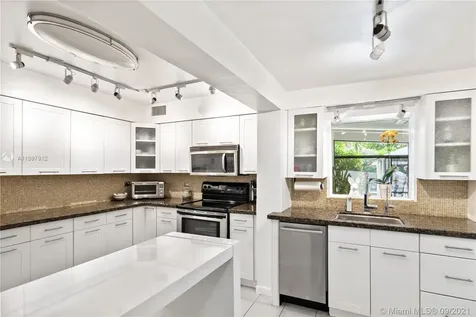 1960 Keystone Boulevard North Miami FL 33181