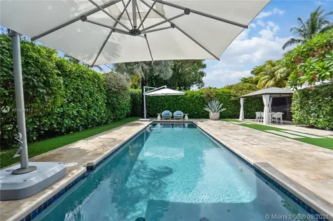 1960 Keystone Boulevard North Miami FL 33181