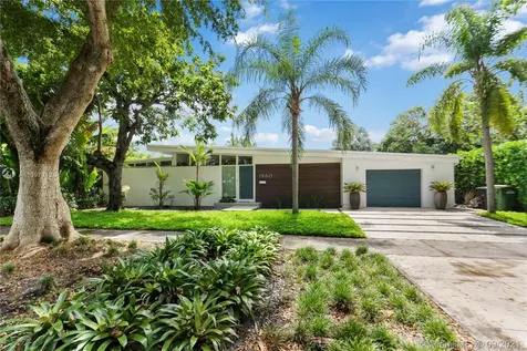 1960 Keystone Boulevard North Miami FL 33181