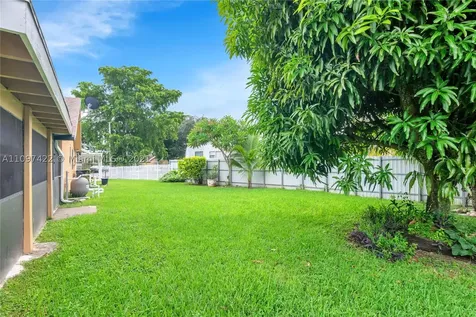 11527 SW 171st Terrace Miami FL 33157