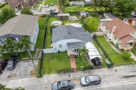 2422 NW 19th Avenue Miami FL 33142