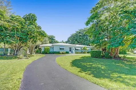 5705 SW 60th Avenue South Miami FL 33143