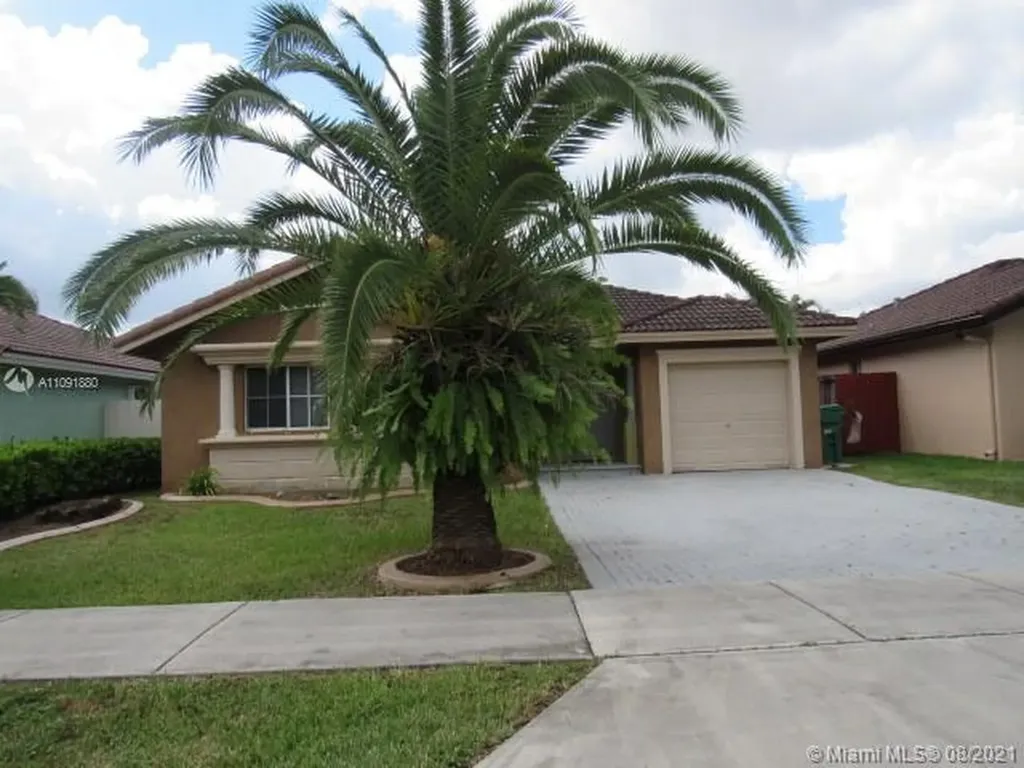 15226 SW 36th Terrace Miami FL 33185