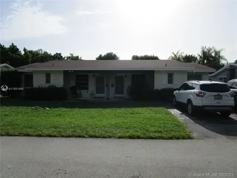 11051-11053 SW 79th Avenue Pinecrest FL 33156