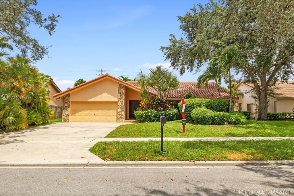 9255 NW 18th Street Plantation FL 33322