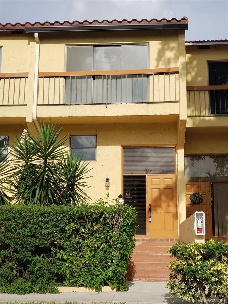 7759 Grande Street Sunrise FL 33351
