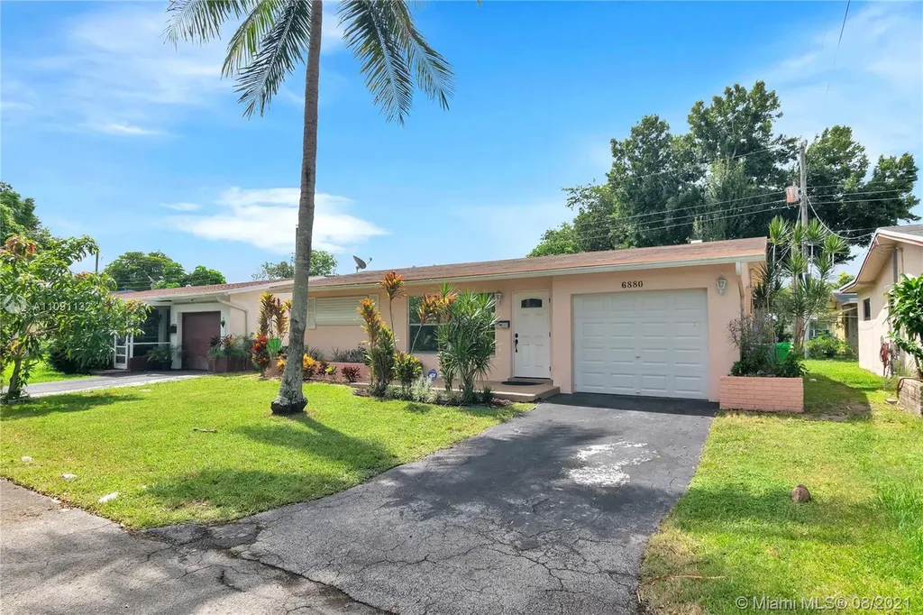 6880 NW 29th Court Sunrise FL 33313