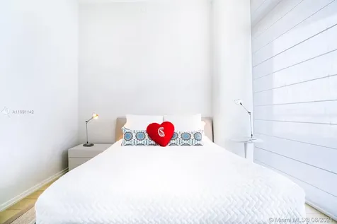 3315 Collins Avenue Miami Beach FL 33140