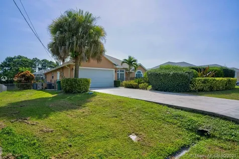 1955 SW Castinet Lane Port St. Lucie FL 34953