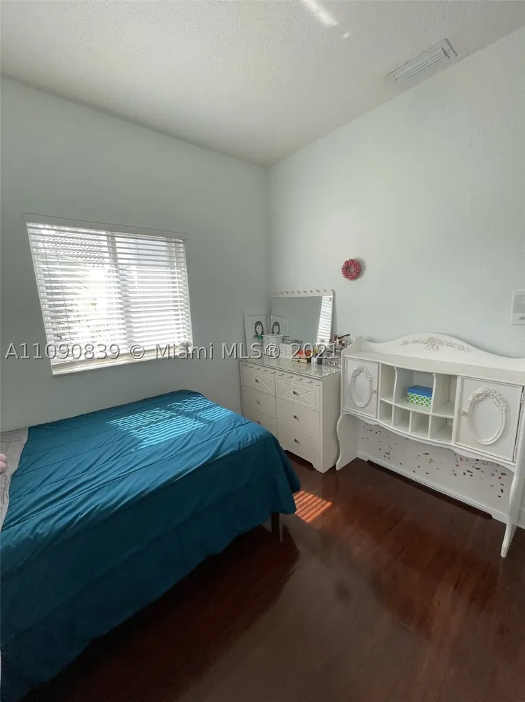 11143 NW 71st Terrace Doral FL 33178